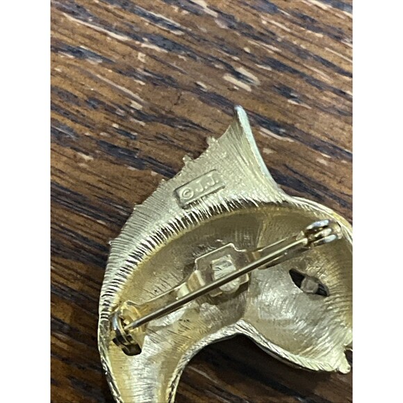 Vintage JJ JONETTE JEWELRY Co. Enamel Sea Dolphin Fish Nautical Pin Brooch - Picture 3 of 3